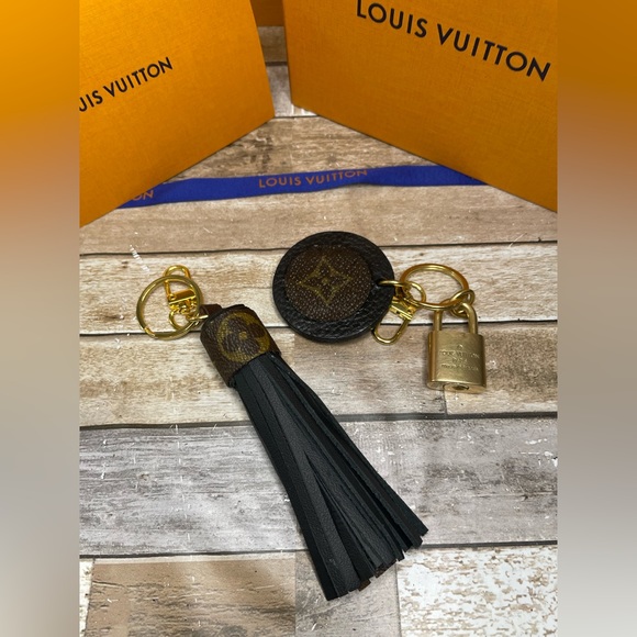 Louis Vuitton Lock and bag charm - Picture 5 of 5